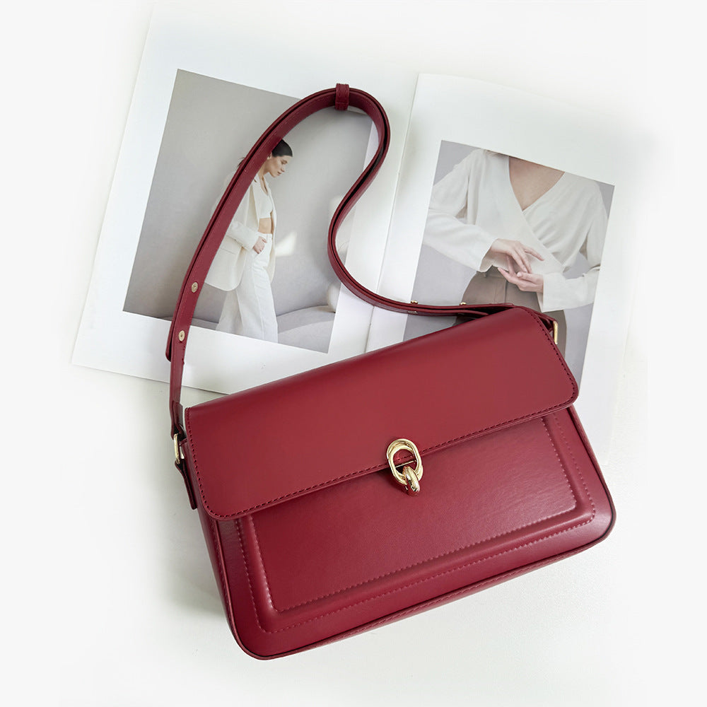 Vintage Charm Shoulder Bag