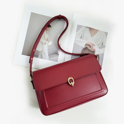 Vintage Charm Shoulder Bag