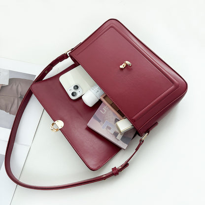 Vintage Charm Shoulder Bag