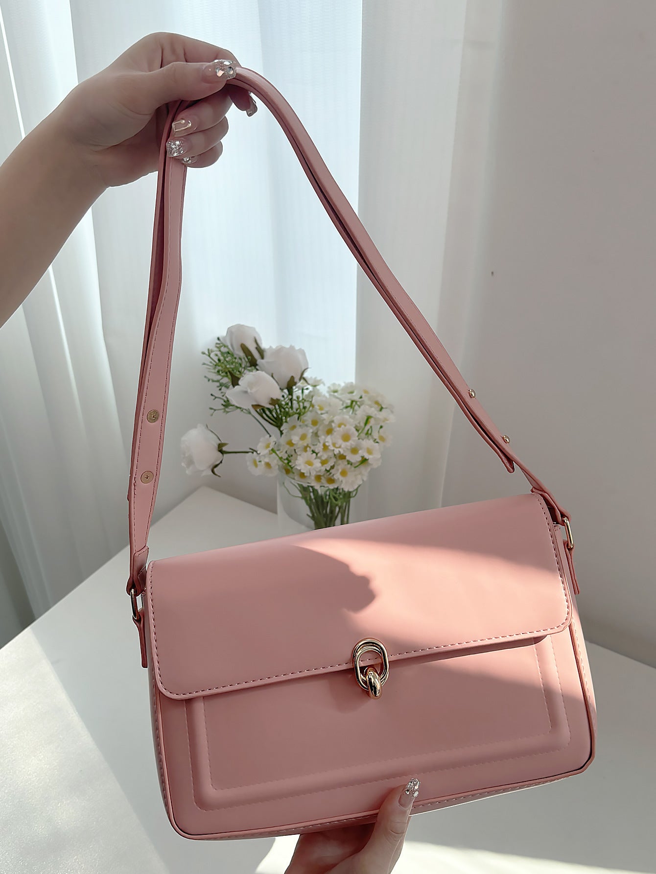 Vintage Charm Shoulder Bag